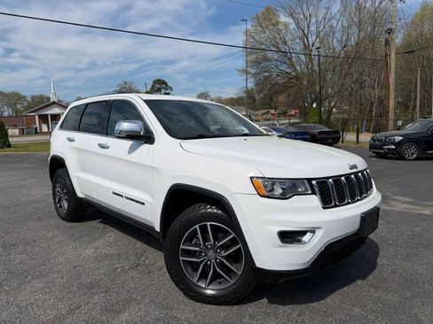 Used 2017 Jeep Grand Cherokee Limited AWD/4WD image 6