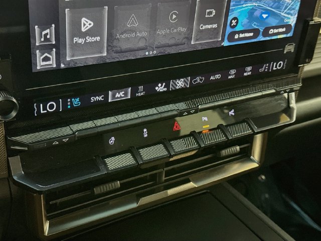 Used 2025 GMC Hummer EV 3X AWD/4WD image 16