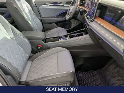 New 2026 Volkswagen Tiguan SEL R-Line image 34