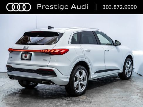 Used 2025 Audi Q5 Premium Plus w/ Premium Plus AWD/4WD image 7