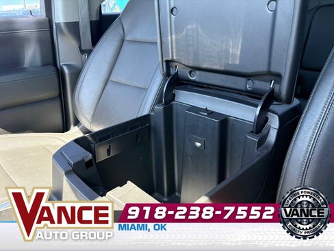 Used 2020 Chevrolet Silverado 1500 RST w/ Texas Edition AWD/4WD image 35