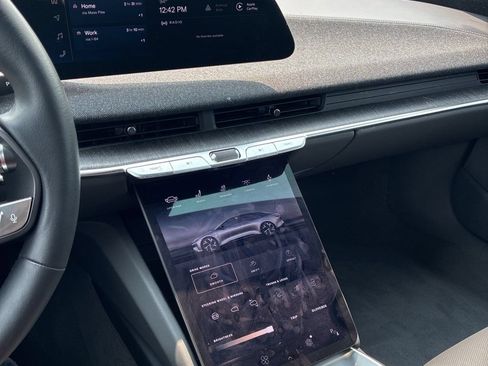 Used 2025 Lucid Air Touring AWD/4WD image 15