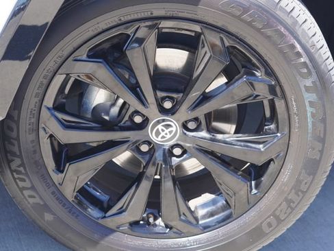 Used 2023 Toyota RAV4 XSE AWD/4WD image 14