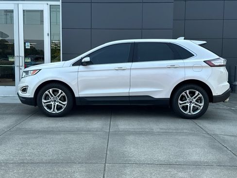 Used 2016 Ford Edge Titanium w/ Equipment Group 302A AWD/4WD image 6