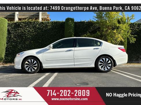 Used 2015 Honda Accord Touring image 11