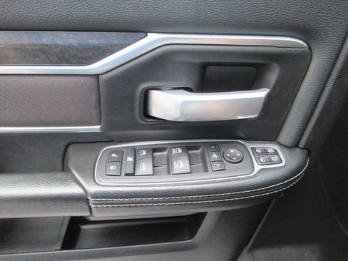 Used 2024 RAM 2500 Big Horn AWD/4WD image 19