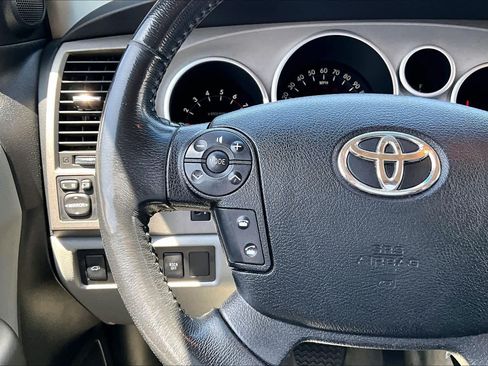 Used 2010 Toyota Sequoia Limited AWD/4WD image 20