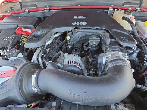 Used 2019 Jeep Wrangler Unlimited Sport S AWD/4WD image 17