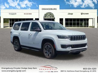Used 2024 Jeep Wagoneer Series II w/ Flexible Seating Group RWD video 1