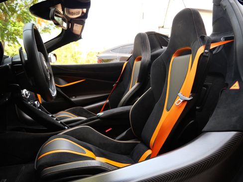 Used 2023 McLaren 720S Performance RWD image 27