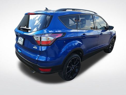 Used 2018 Ford Escape SE w/ SE Sport Appearance Package FWD image 5