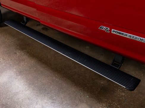 Used 2021 Ford F350 Lariat image 13