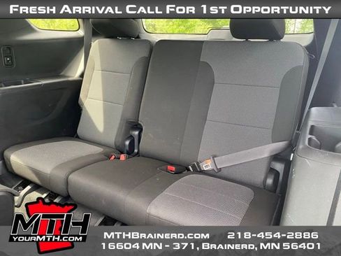 Used 2023 Chevrolet Traverse LT w/ LPO, Floor Liner Package AWD/4WD image 11