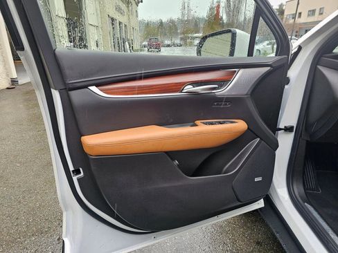 New 2026 Cadillac XT5 Premium Luxury image 23