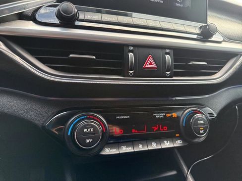 Used 2019 Kia Forte Sedan FWD image 25