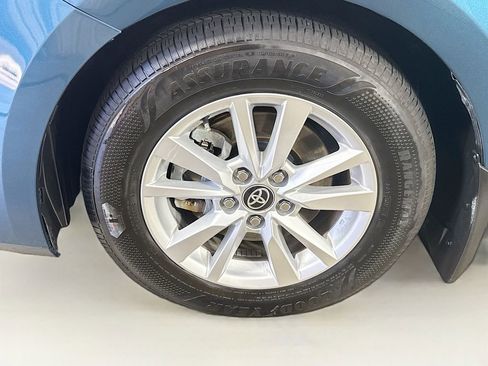 Used 2025 Toyota Camry LE w/ Convenience Package FWD image 37