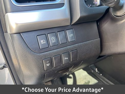 Used 2018 Toyota Highlander Limited image 50