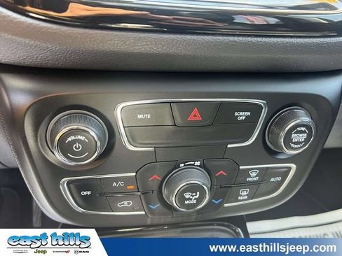 Certified 2019 Jeep Compass Limited AWD/4WD image 34