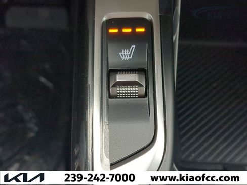 New 2025 Kia Sorento S w/ Panoramic Sunroof Package image 24