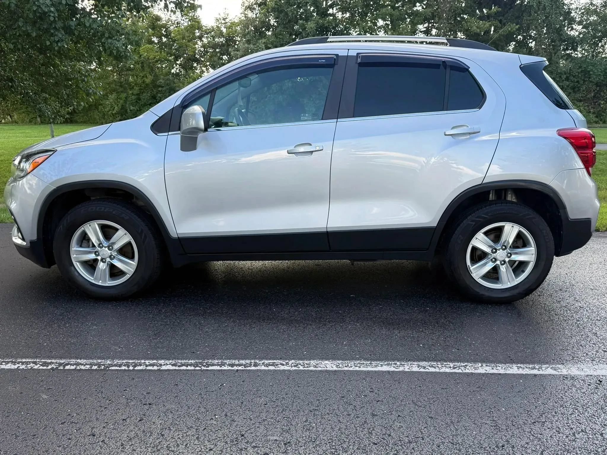 Used 2017 Chevrolet Trax LT AWD/4WD image 13