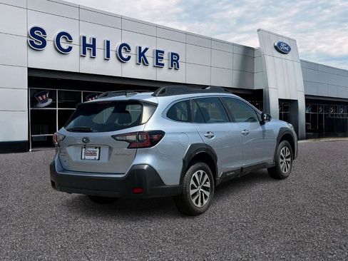 Used 2023 Subaru Outback AWD/4WD image 2