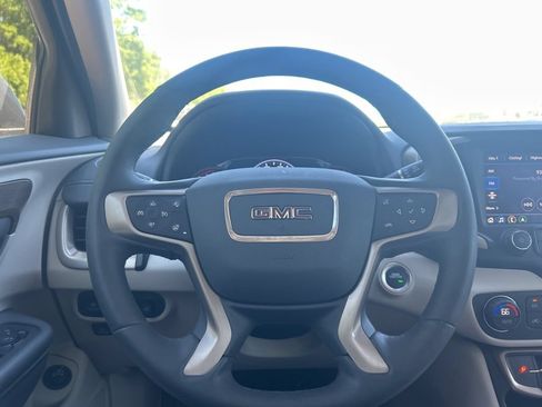 Used 2024 GMC Terrain Denali AWD/4WD image 13