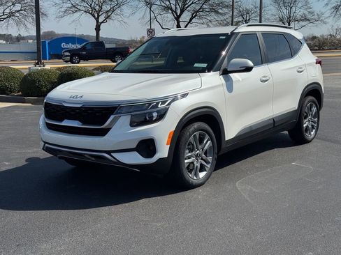 Certified 2023 Kia Seltos S image 7