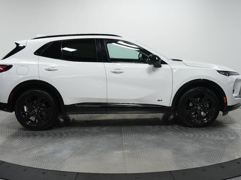 Used 2025 Buick Envision Sport Touring image 9