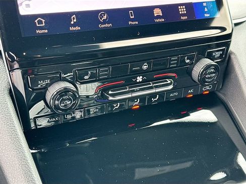 New 2025 Jeep Grand Cherokee Limited image 11