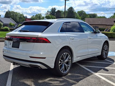 Used 2025 Audi Q8 Premium Plus AWD/4WD image 4