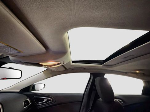 Used 2016 Chrysler 200 Limited w/ Anniversary Edition FWD image 15