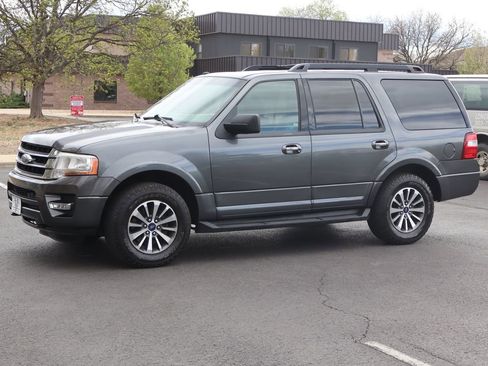 Used 2017 Ford Expedition XLT w/ Equipment Group 202A image 10