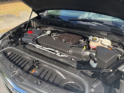 Used 2023 Chevrolet Silverado 1500 LT image 36