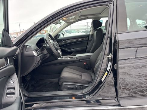 Used 2018 Honda Accord EX image 13