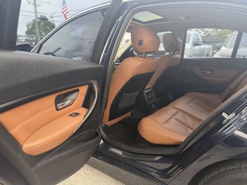 Used 2015 BMW 328i Sedan RWD image 16