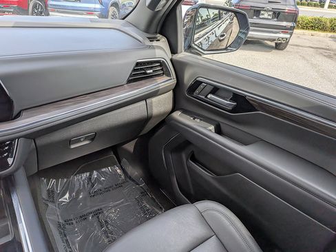 Certified 2025 Chevrolet Tahoe Z71 AWD/4WD image 16