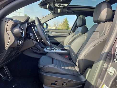New 2026 Alfa Romeo Stelvio Sprint AWD/4WD image 9
