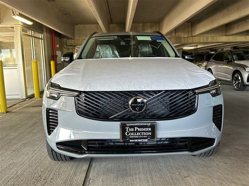 New 2026 Volvo XC90 B6 Ultra w/ Protection Package image 6