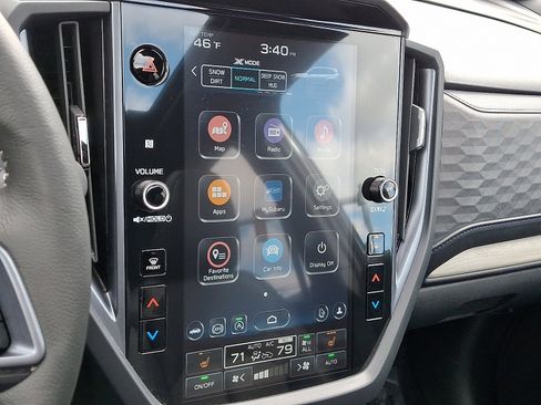 Certified 2025 Subaru Forester Limited image 27