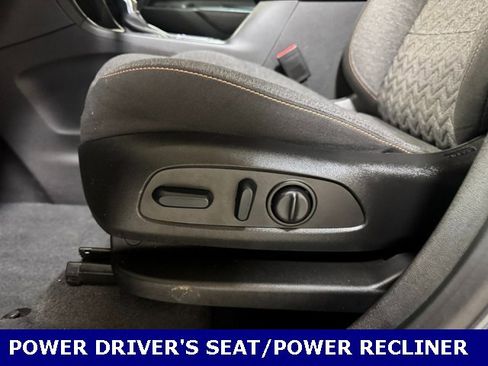 Used 2022 Chevrolet Equinox LT image 12