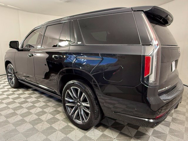 Used 2021 Cadillac Escalade Sport Platinum RWD image 4