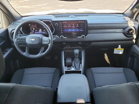 New 2026 Chevrolet Colorado W/T image 31