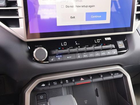 New 2026 Toyota Tundra Platinum AWD/4WD image 16