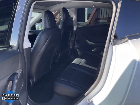 Used 2022 Tesla Model Y Performance image 30