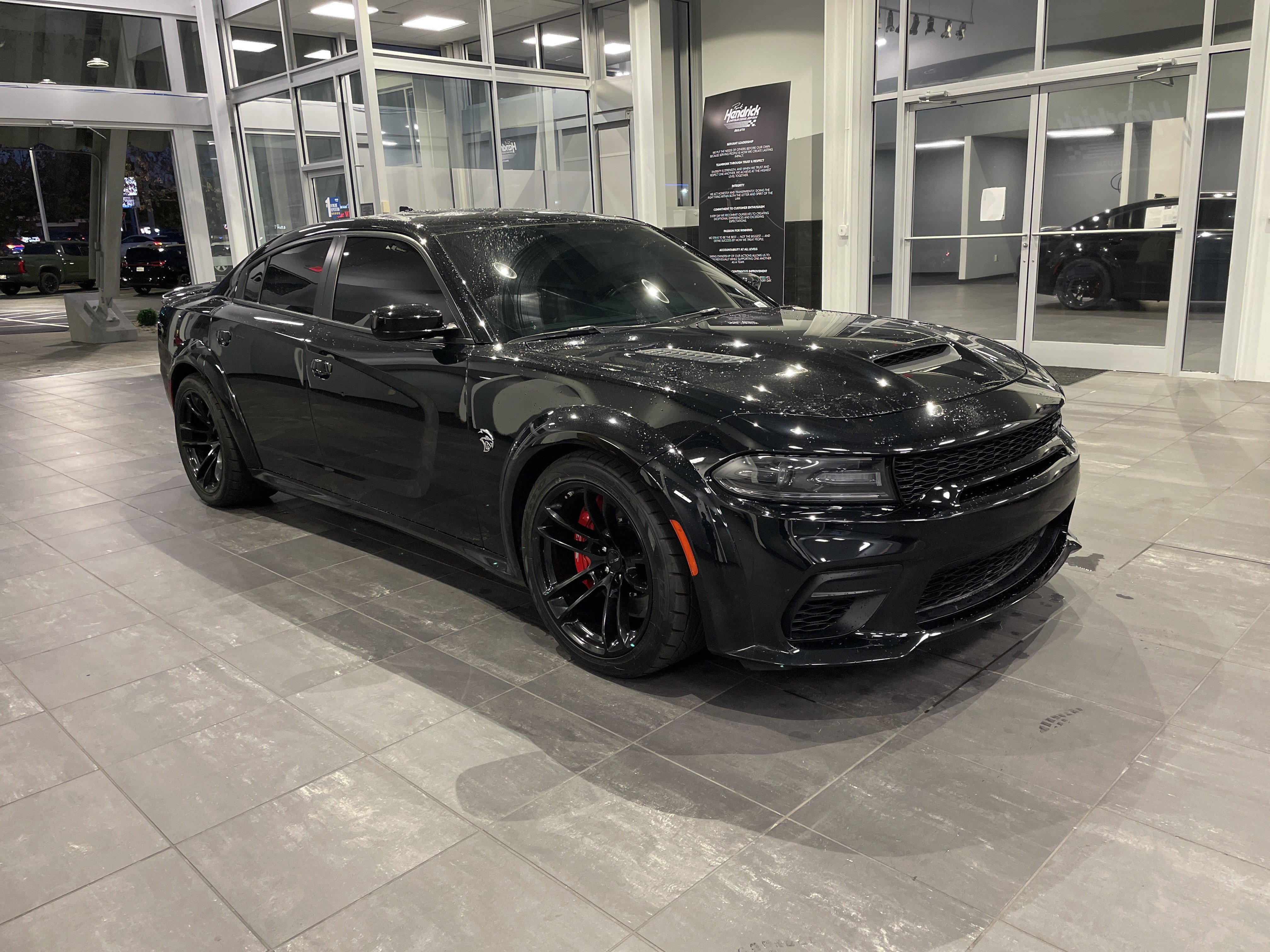 Used 2021 Dodge Charger SRT Hellcat w/ Harman/Kardon Audio Group RWD image 2