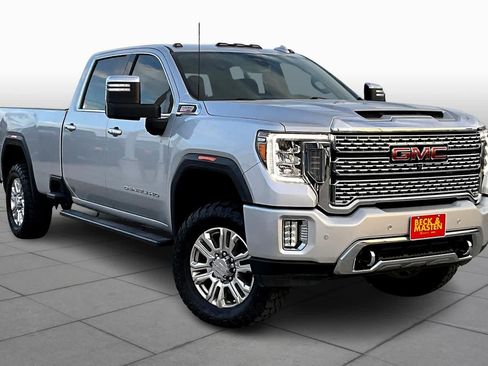 Used 2022 GMC Sierra 3500 Denali AWD/4WD image 2