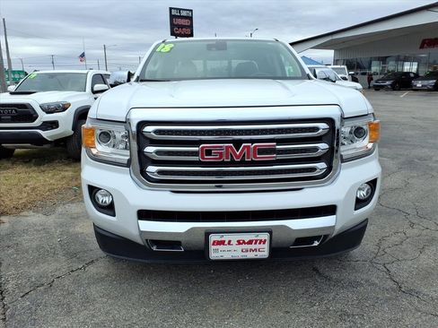 Used 2018 GMC Canyon SLT w/ Driver Alert Package image 2