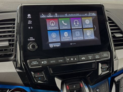 Certified 2024 Honda Odyssey Touring image 15