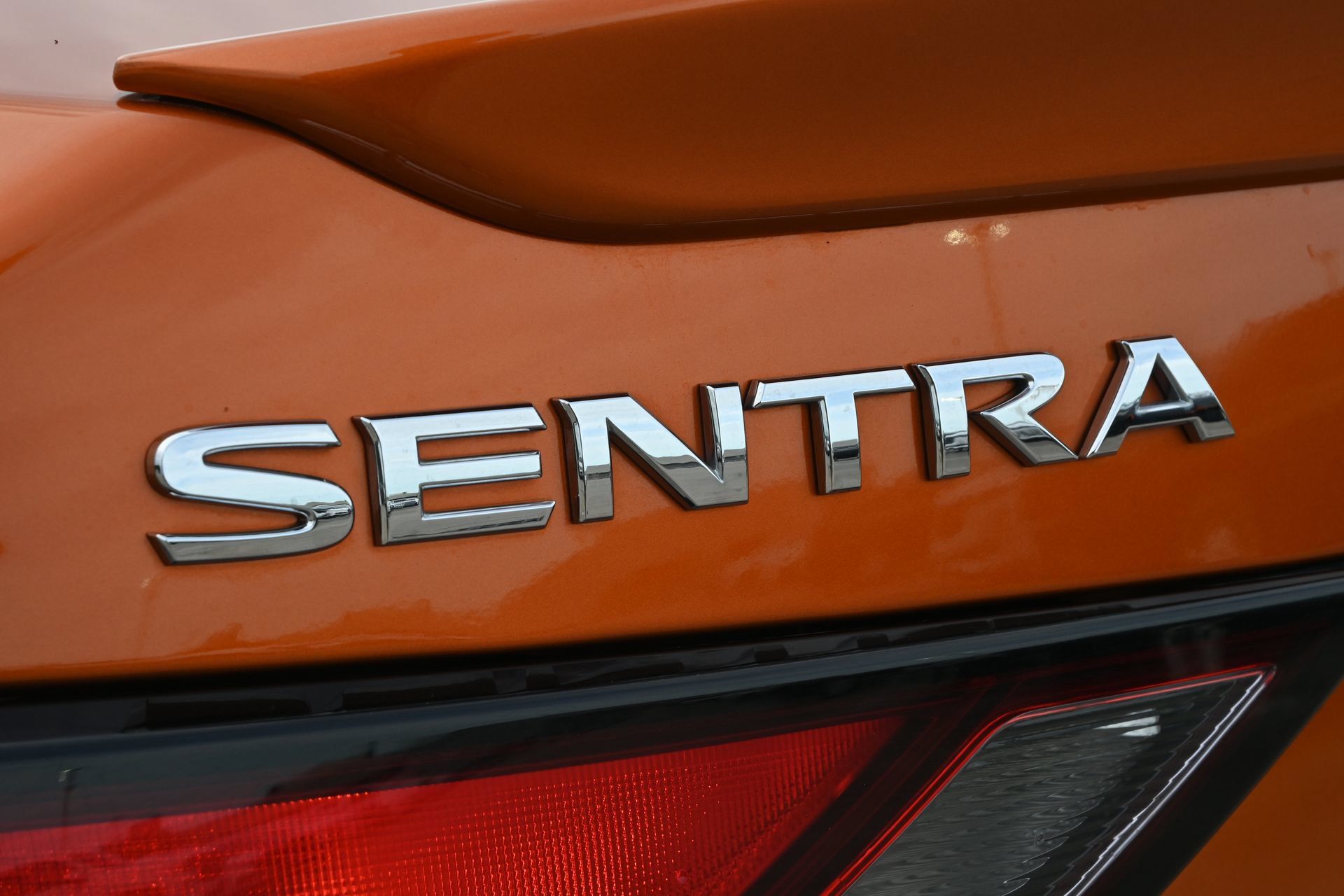 Used 2025 Nissan Sentra SR FWD image 20