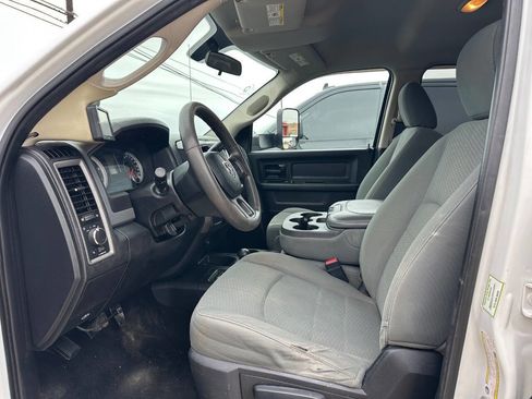 Used 2014 RAM 3500 Tradesman w/ Chrome Appearance Group image 19